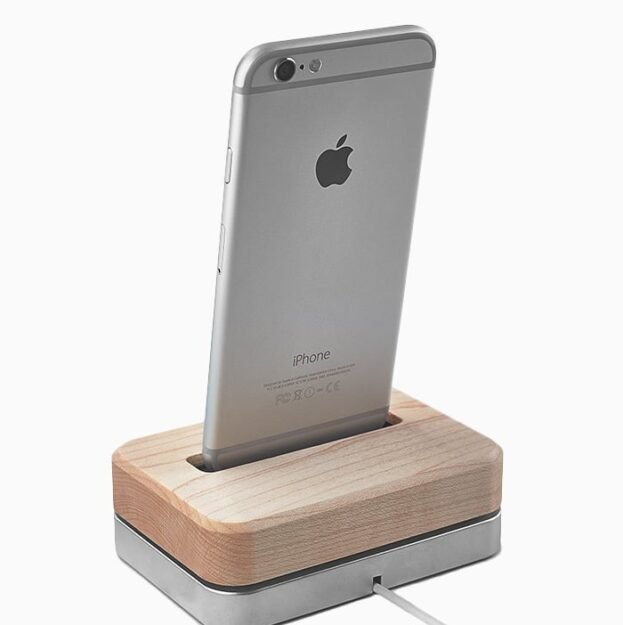 ⁦iPhone dock⁩ - الصورة ⁦4⁩